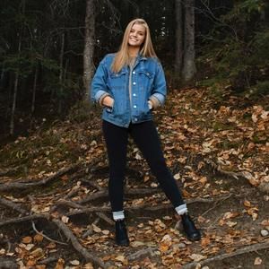 Meet your Posher, Melissa